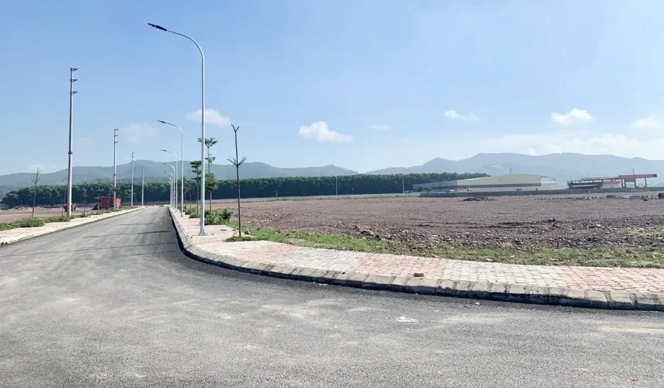 đất Trong Cụm Công Nghiệp Nham Sơn Yên Lư