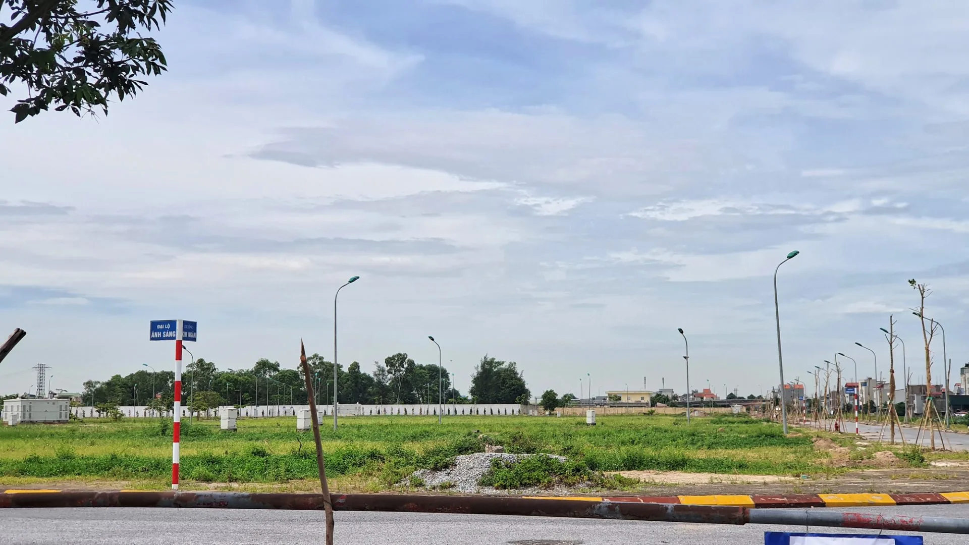 đất trong KCN Hanssip hà nội
