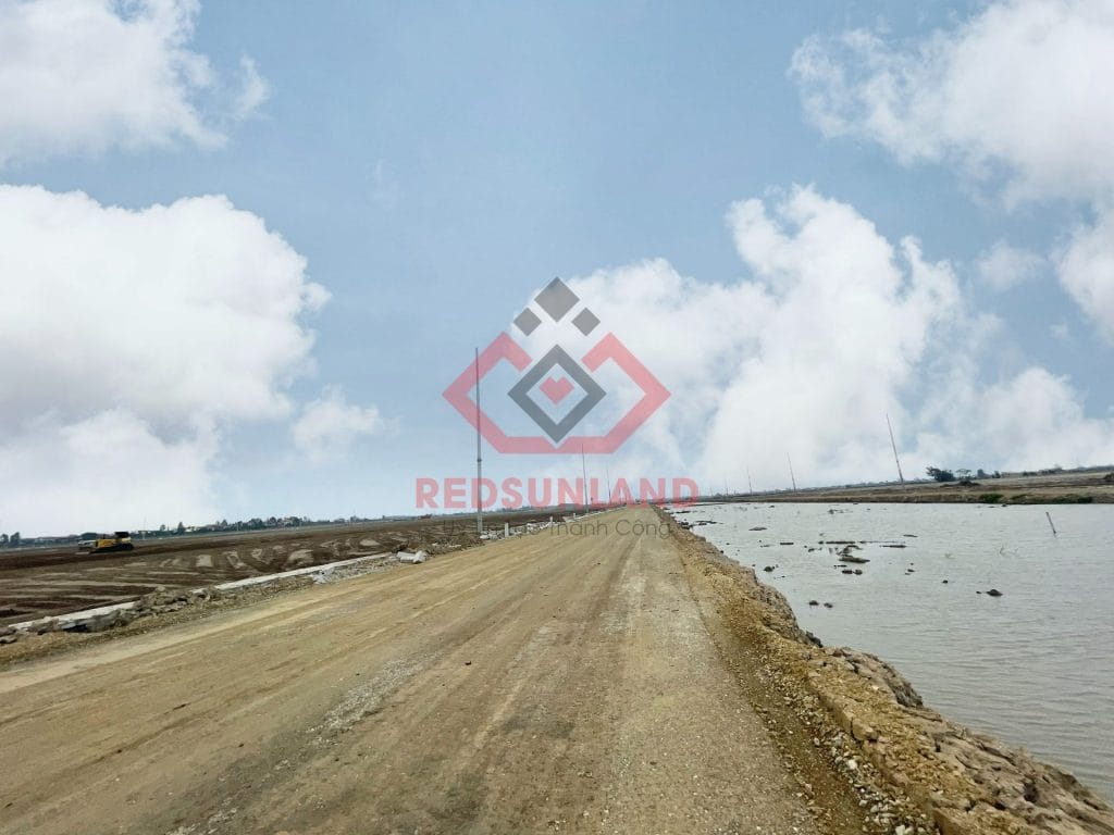 đất trong KCN Liên Hà Thái