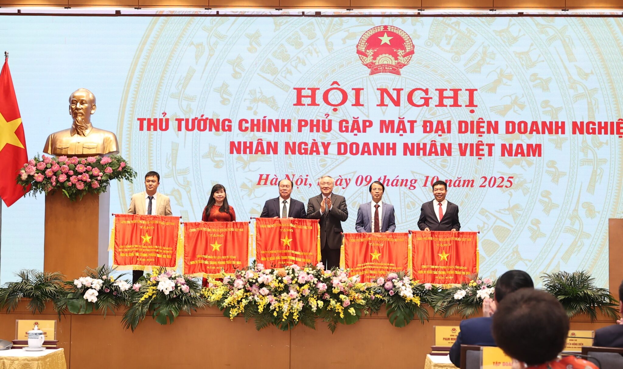 Hội nghị Thủ tướng Chính phủ gặp mặt đại diện doanh nghiệp 5